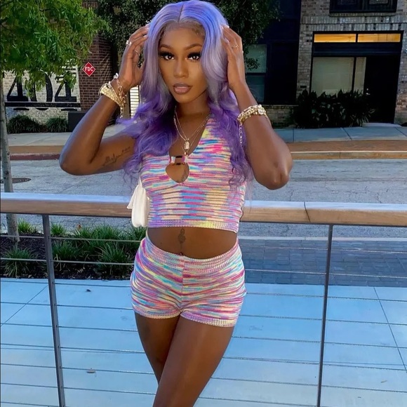 Contrast Hollow Out Halter Knit Crop Top w Shorts - Picture 1 of 5